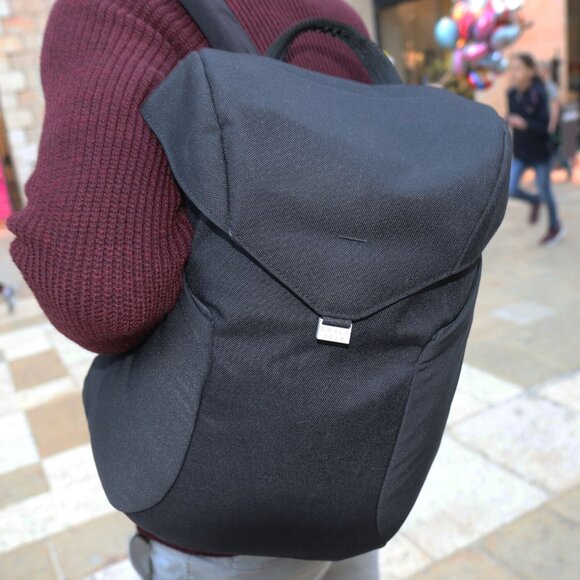 Koala Gear Ergonomic Black Backpack - Picture 3 of 7